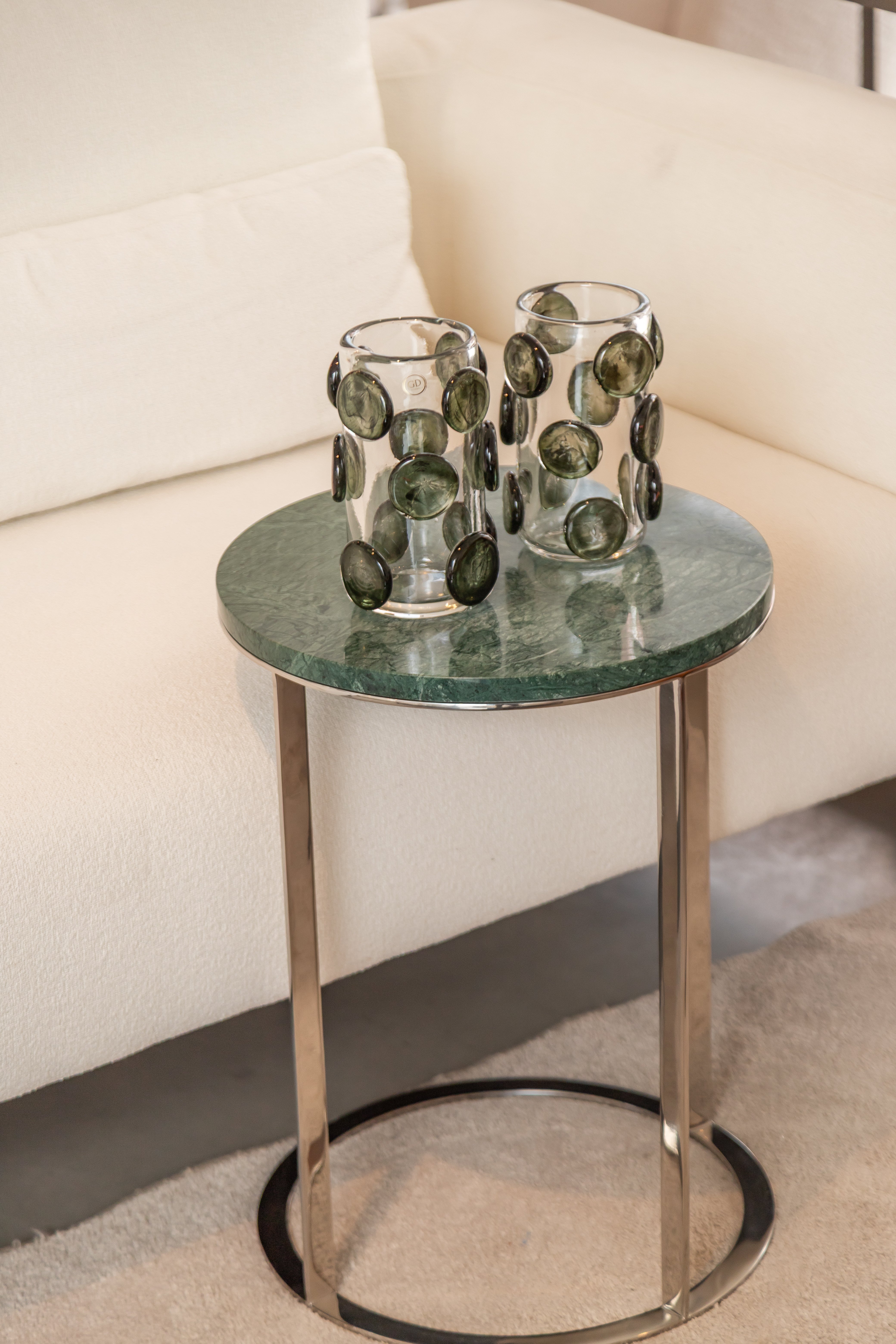 VASINHO DE CRISTAL COM APLICAÇÕES EM FORMATO DE DISCOS